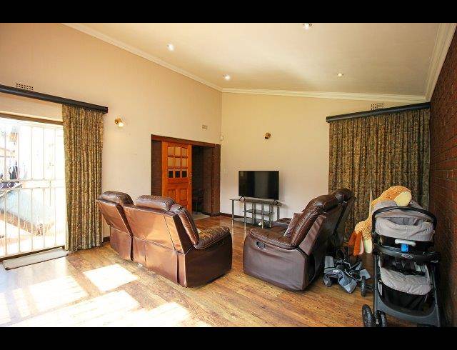 5 BEDROOM HOUSE FOR SALE IN BRUMA